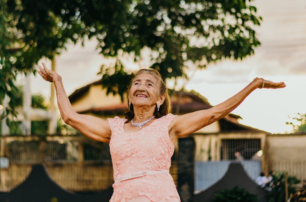 5 Ways Seniors Benefit From A Regular Massage Appointment | senior | London Mobile Massage seniors massage